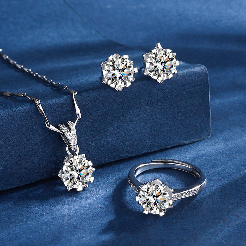 Snowflake Three-piece Moissanite Set